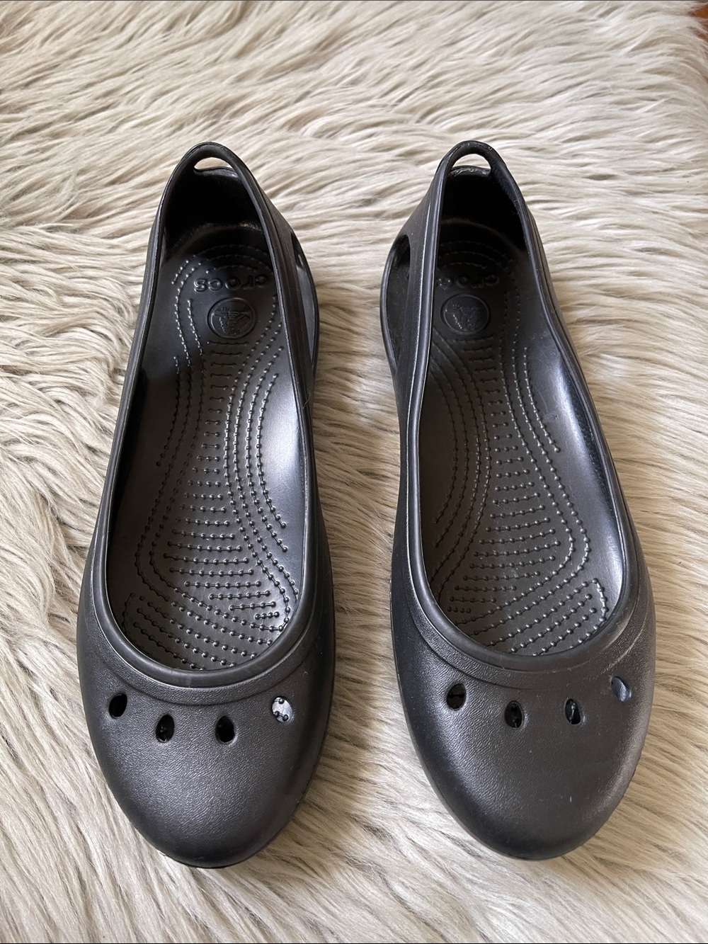 CROCS Black Slip-On Ballet Flats - Lightweight Comfort